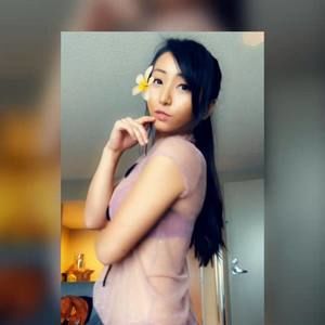 Meet your Posher, Cynthia